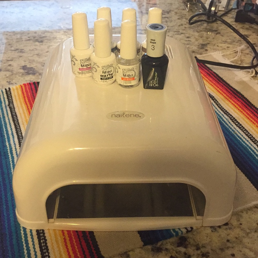 UV Nailene Gel manicure light and polish
